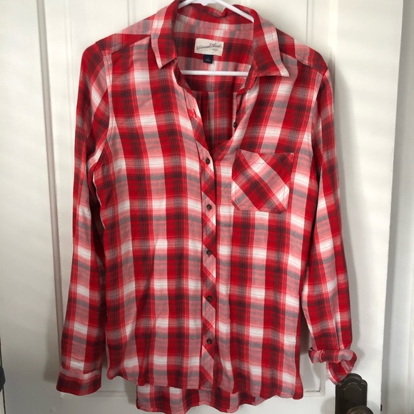 Lightweight Plaid Button-Up Top - Picture 3 of 5
